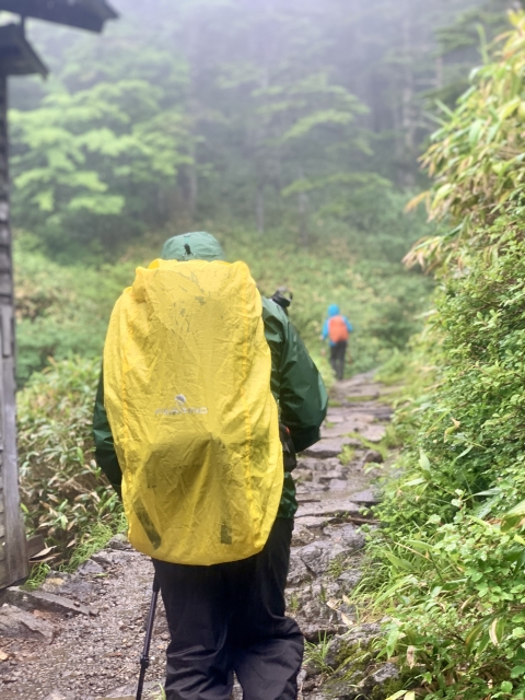 雨登山